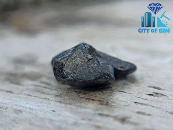 Natural Dark Blue Sappphire Rough Gemstones - Kaka neelam - City Of Gem Ratnapura