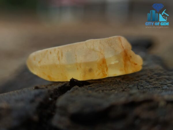 Ceylon Natural Yellow Sapphire Crystals - city of gem Ratnapura