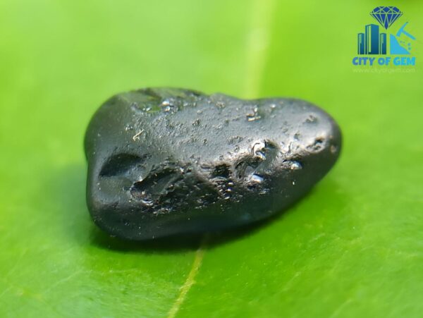 Ceylon Natural Bi-Color Sapphire, Dark Blue Sapphire and Pink Sapphire