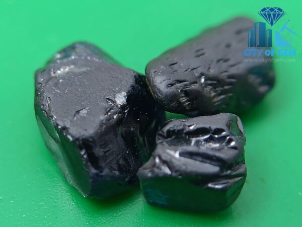 Natural Dark Blue Sappphire Rough Gemstones - Kaka neelam - City Of Gem Ratnapura
