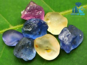 Ceylon Natural Sapphire Rough Gemstones