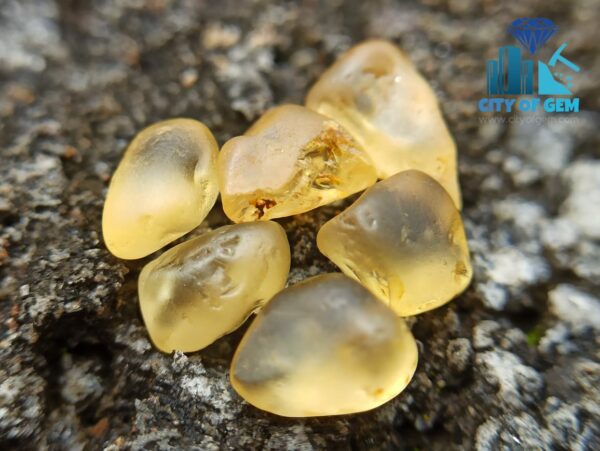 Ceylon Natural Yellow Sapphire Rough Gemstones Lot - city of gem Ratnapura