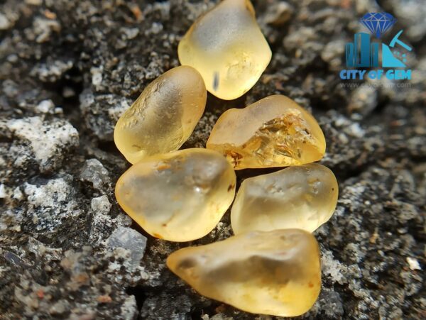 Ceylon Natural Yellow Sapphire Rough Gemstones Lot - city of gem Ratnapura