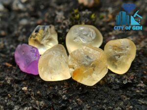 Ceylon Natural Yellow Sapphire Rough Gemstones with Pink Sapphire