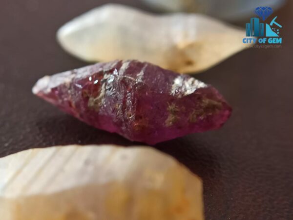 Stock Clearance - Fine Quality Ceylon Natural Sapphire Crystals Collection - city of gem Ratnapura