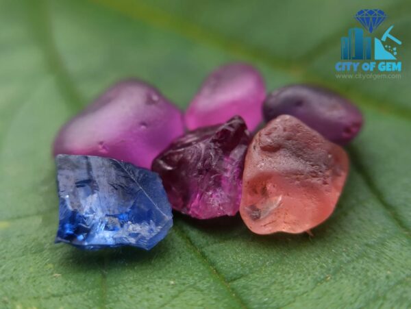 Ceylon Natural Sapphire Rough Gemstones with Fine Quality Padparadscha - city of gem Ratnapura