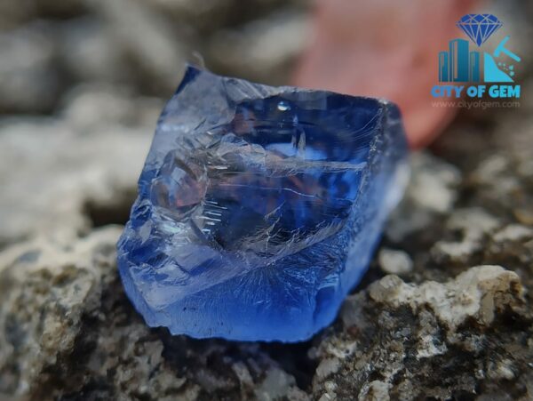 Ceylon Natural Sapphire Rough Gemstones with Fine Quality Padparadscha - city of gem Ratnapura