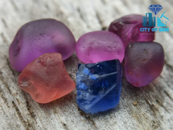 Ceylon Natural Sapphire Rough Gemstones with Fine Quality Padparadscha - city of gem Ratnapura