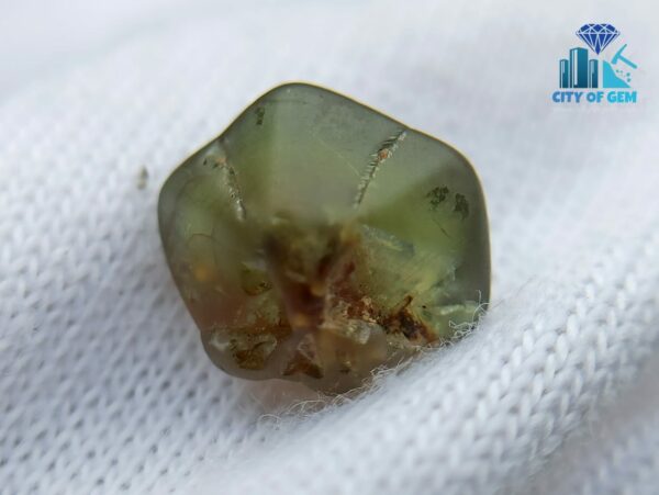 Very Rare Natural Chrysoberyl Alexandrite Sixling (flower) Crystal from Sri Lanka - city of gem Ratnapura