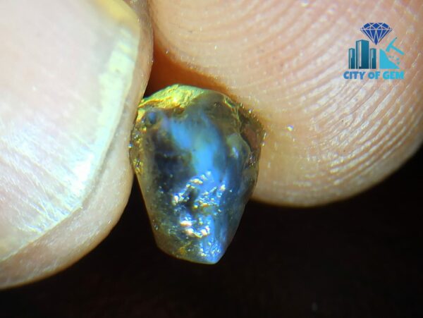 Ceylon Natural Alexandrite Cats Eye with small alexandrite couple (all facet grade) - city of gem Ratnapura