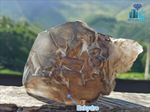 Ceylon Natural Enhydro Black Quartz Crystal - Visible moving gass bubble - city of gem Ratnapura