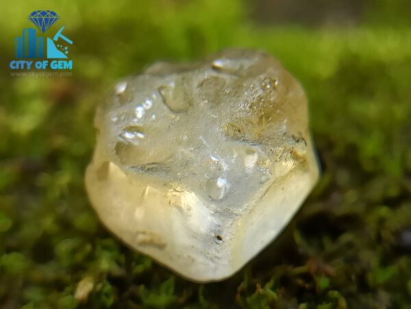 Ceylon Natural Facet Grade Rough Sapphire Collection with Colour shifting sapphire - city of gem ratnapura