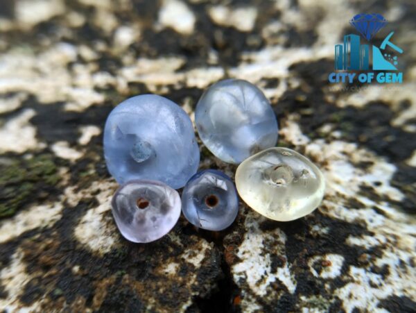 Ancient Natural Sapphire Necklace Beads from Sri Lanka mukkaru stones - Gem History