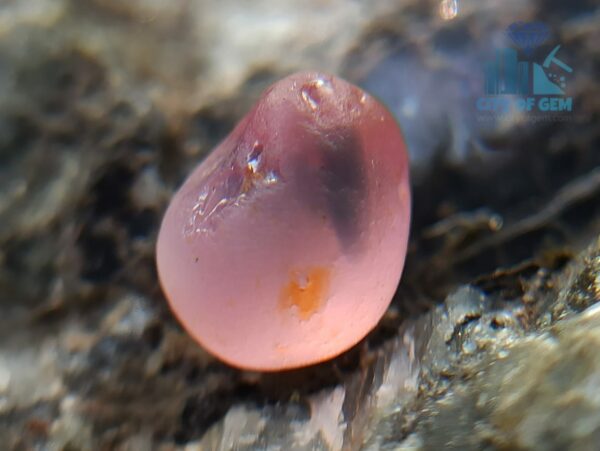 11_Facet Grade Ceylon Natural Sapphire Rough Stones - Pink to Purple Color Range - city of gem ratnapura