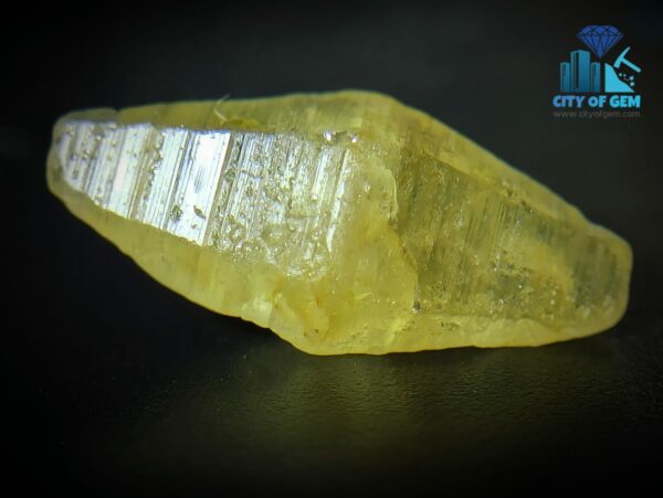 1_Natural Double Terminated Bipyramidal White Sapphire Complete Crystal City of gem ratnapura