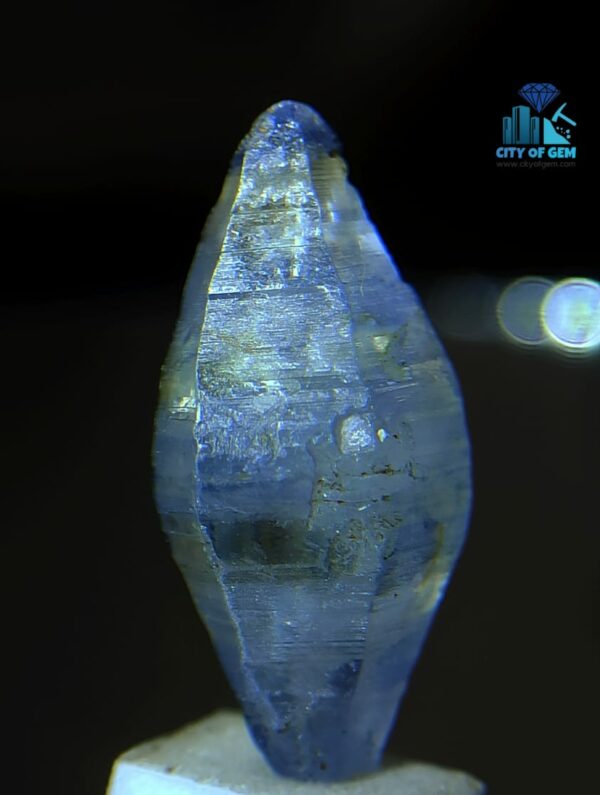 5_Sapphire Complete Double Terminated Bipyramidal Crystal with Good Transparency