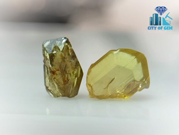 Rare Natural Chrysoberyl Crystal Couple With Naturally Occurred Growth Marks