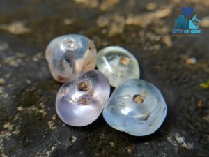 Ancient Natural Sapphire Mukkaru Bead - city of gem ratnapura (1)