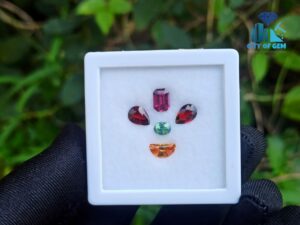 Natural Orange, Red Garnet & Zircon Gemstones For Jewelry Design
