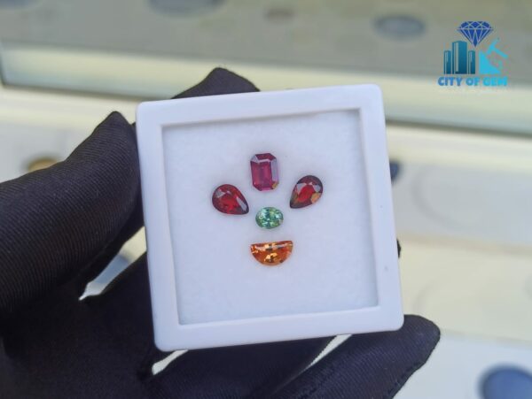 Natural Orange, Red Garnet & Zircon Gemstones For Jewelry Design