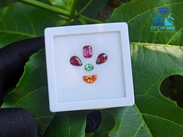 Natural Orange, Red Garnet & Zircon Gemstones For Jewelry Design