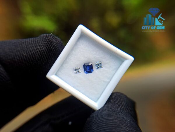Ceylon Blue Sapphire & White Sapphires Gemstones For Jewelry Design