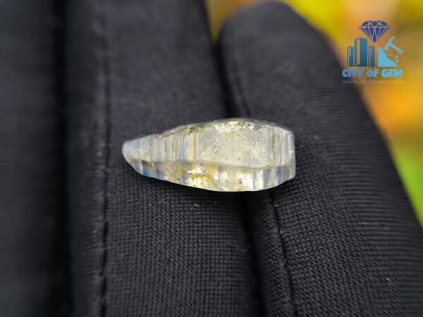 Ceylon Natural Bi-color Sapphire Complete Crystal