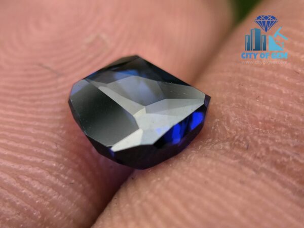 Ceylon Rambuka Vivid Royal Blue Sapphire