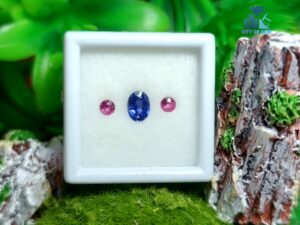 Ceylon Natural Blue Sapphire Oval and Pink Sapphire Pair for Jewellery Design