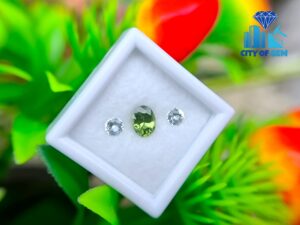 Ceylon Natural Green Zircon & White Sapphire Pair for Jewellery Design