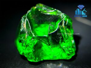 Ceylon Natural Kijani Green Garnet Rough for Jewelry Designs
